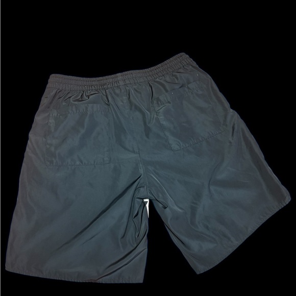 Forever 21 Black Youth Graphic Shorts - Picture 2 of 7